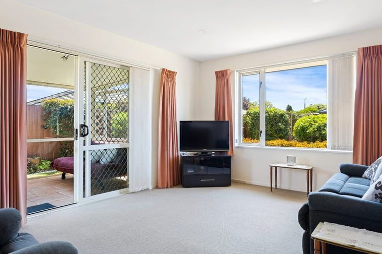 Photo of property in 77a Carmen Road, Hei Hei, Christchurch, 8042