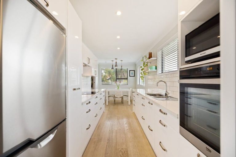 Photo of property in 11 Townshend Crescent, Halswell, Christchurch, 8025