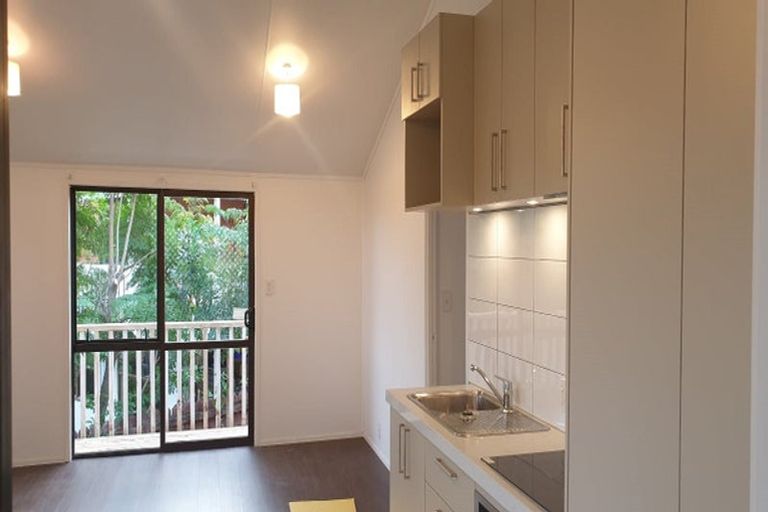 Photo of property in 62 Bradbury Road, Botany Downs, Auckland, 2010