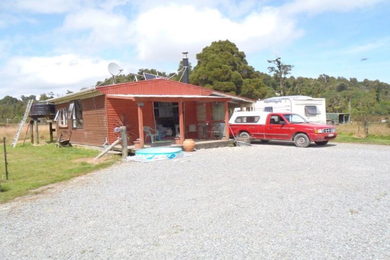 Photo of property in 204 Limestone Road, Marsden, Greymouth, 7872