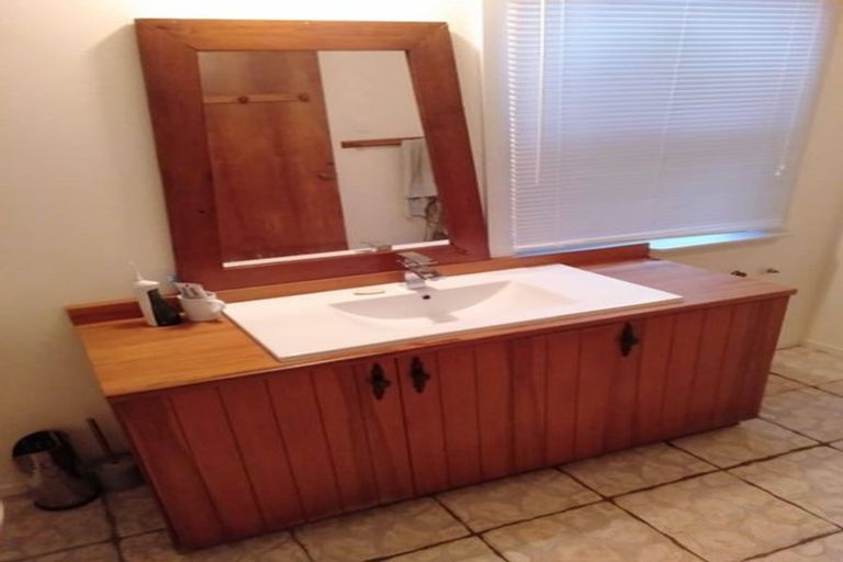 Photo of property in 12 Union Street, Kumara, 7832