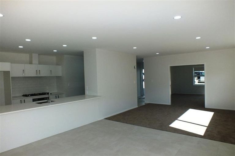 Photo of property in 31 Walsh Road, Papakura, 2110