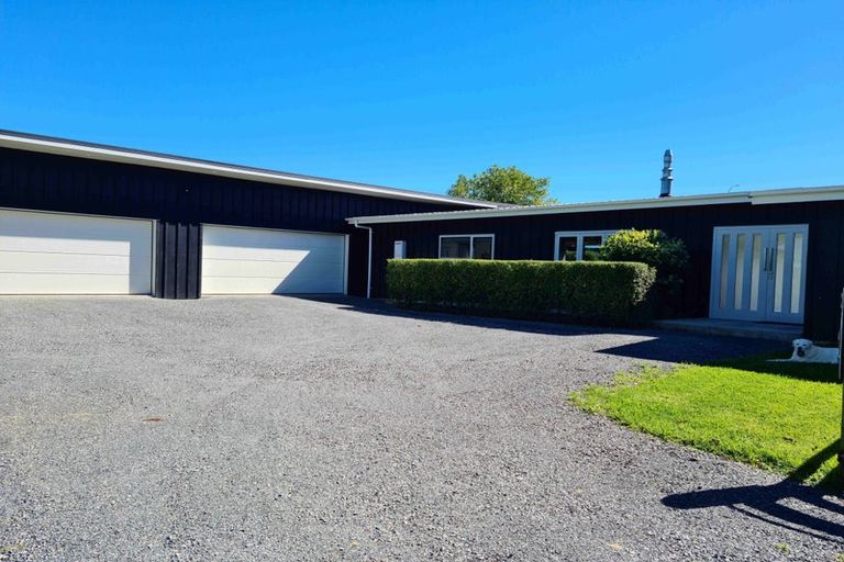 Photo of property in 114 Bombay Road, Bombay, 2675