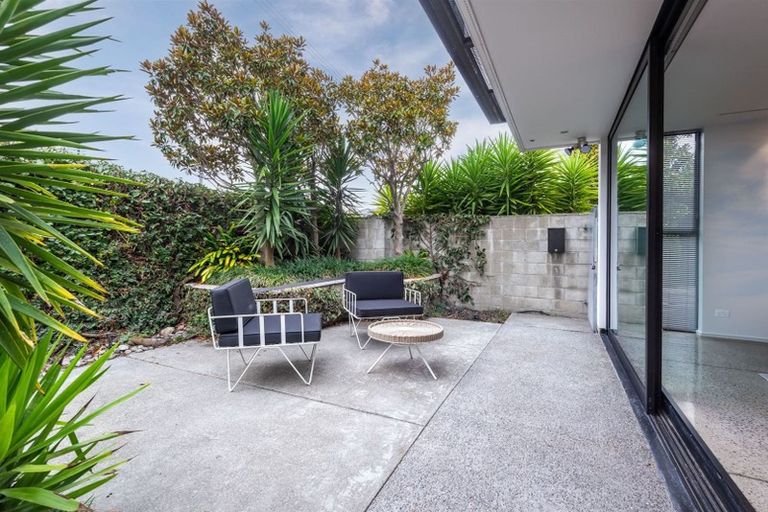 Photo of property in 1 Millbank Lane, Merivale, Christchurch, 8014