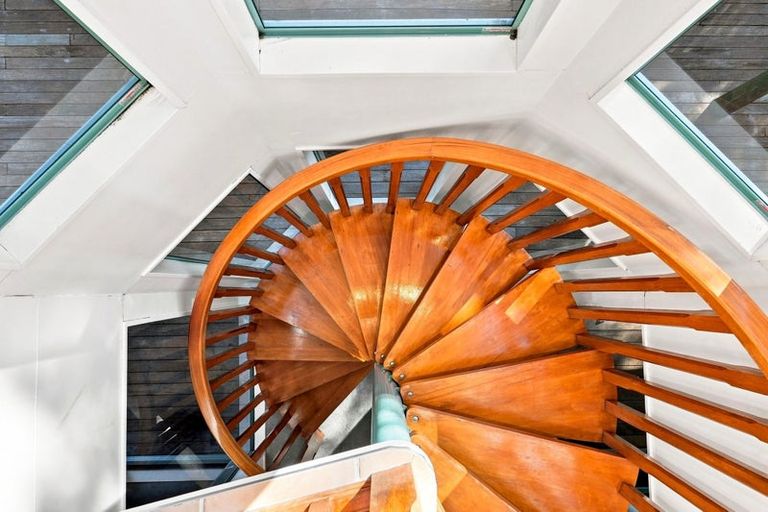 Photo of property in 1/11 Saddleback Rise, Murrays Bay, Auckland, 0630