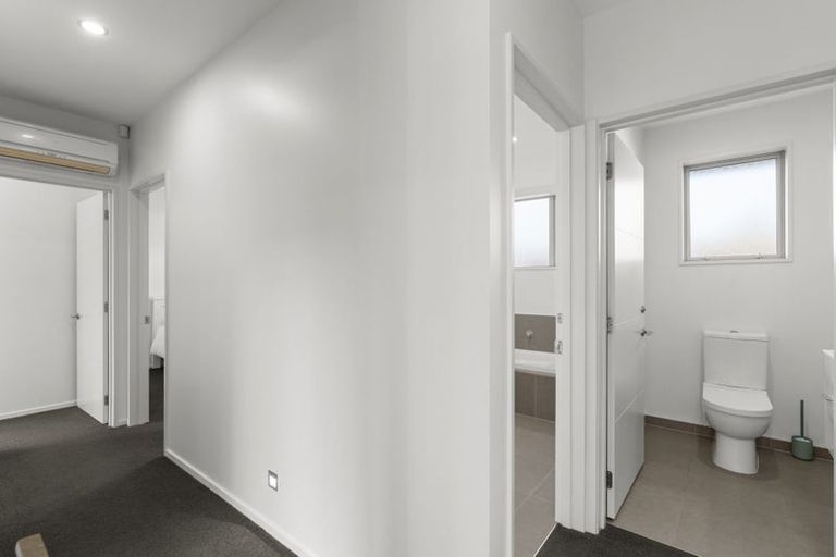 Photo of property in 18 Westpark Drive, Burnside, Christchurch, 8053