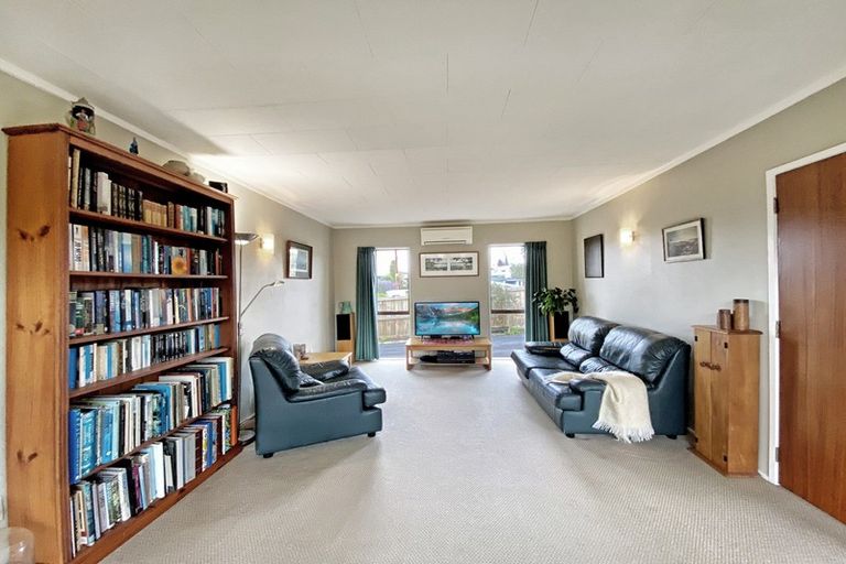 Photo of property in 16a Carter Drive, Pomare, Rotorua, 3015