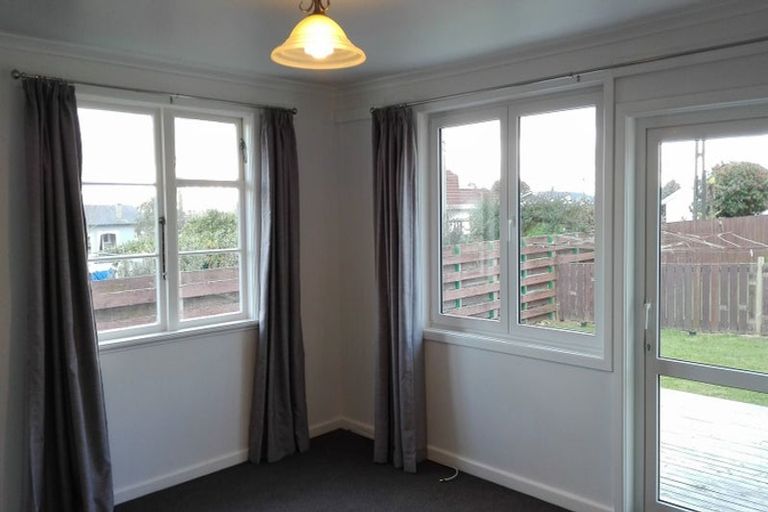 Photo of property in 12 Carlyle Street, Te Aroha, 3320