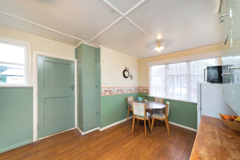 Photo of property in 1 Upham Terrace, Roslyn, Palmerston North, 4414