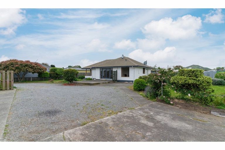 Photo of property in 17 Quebec Place, Wainoni, Christchurch, 8061