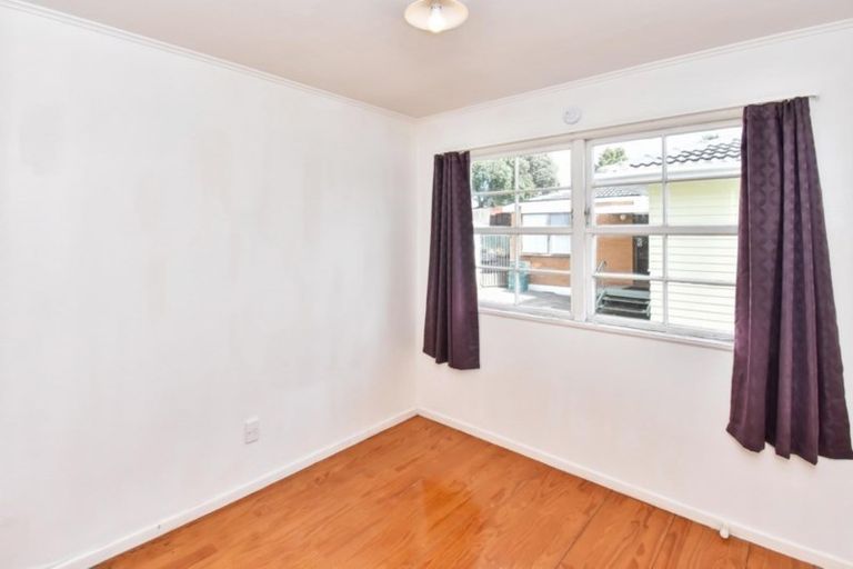 Photo of property in 34 Beeston Crescent, Manurewa, Auckland, 2102