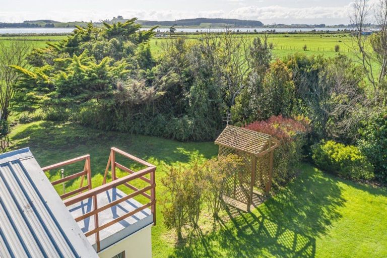 Photo of property in 218 Hokio Beach Road, Levin, 5571