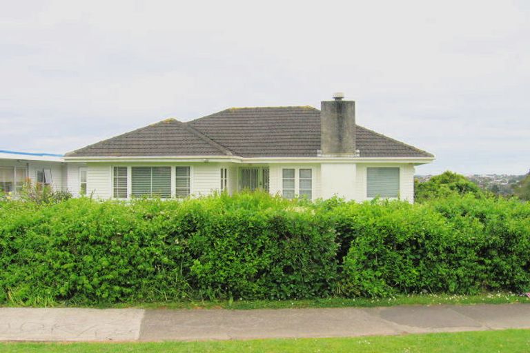 Photo of property in 6a Archibald Road, Kelston, Auckland, 0602