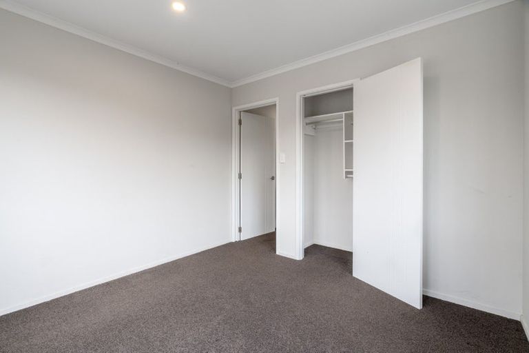 Photo of property in 104 Bowhill Road, New Brighton, Christchurch, 8083
