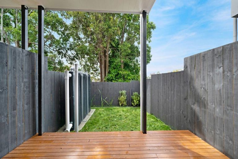 Photo of property in 3/32 Brandon Road, Glen Eden, Auckland, 0602
