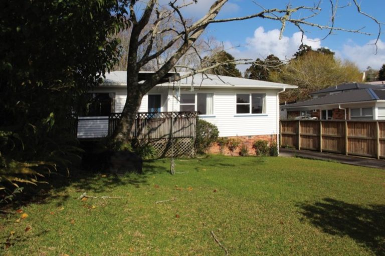 Photo of property in 8 Blenheim Street, Glenfield, Auckland, 0629