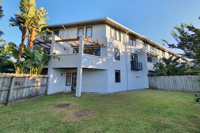 Photo of property in 14/50 Livingstone Street, Westmere, Auckland, 1022