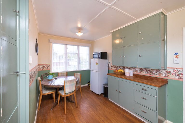 Photo of property in 1 Upham Terrace, Roslyn, Palmerston North, 4414