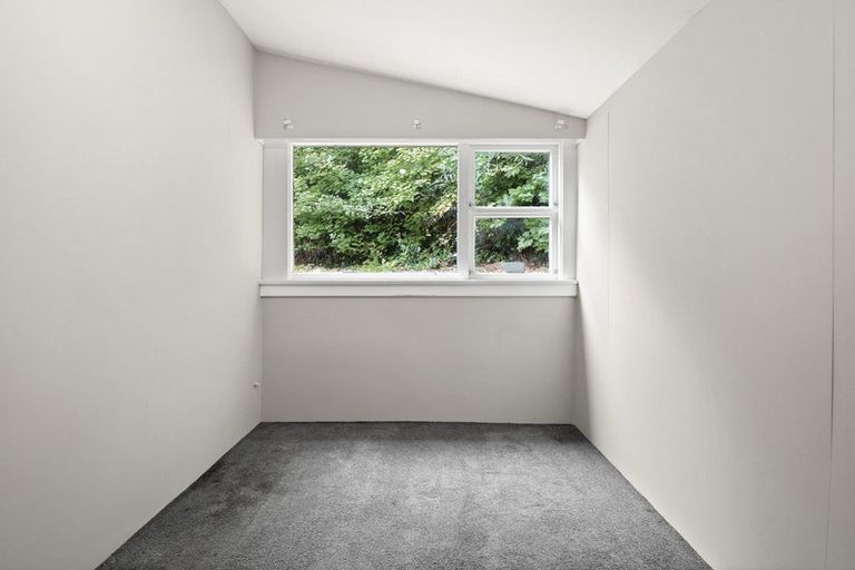 Photo of property in 76 South Road, The Glen, Dunedin, 9011