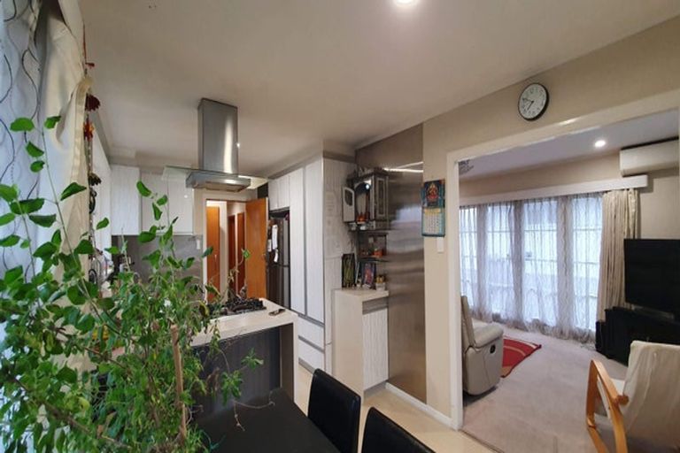 Photo of property in 2 Boothby Grove, Fairfield, Lower Hutt, 5011