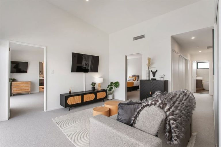 Photo of property in 2/39 Webb Street, St Albans, Christchurch, 8014