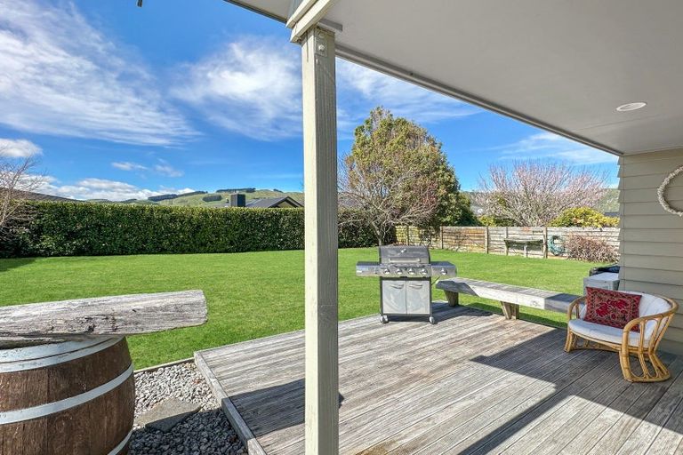 Photo of property in 53 Montgomery Crescent, Kinloch, Taupo, 3377