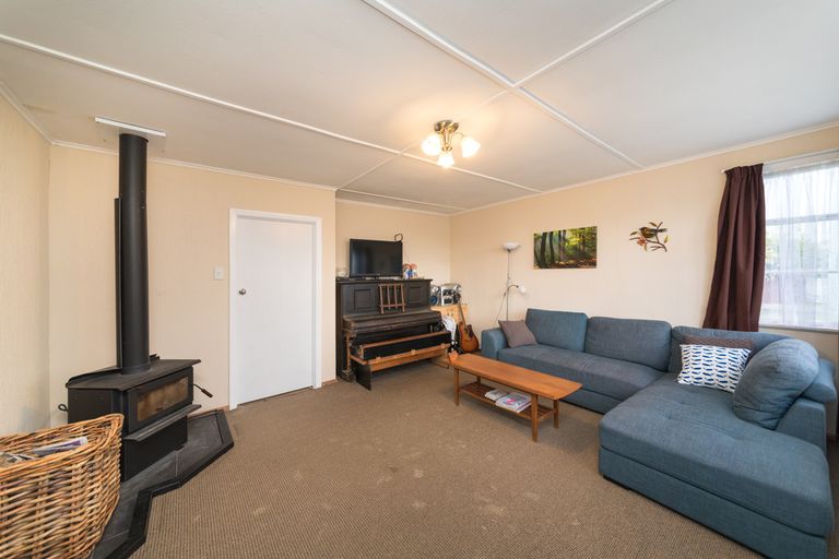 Photo of property in 1 Upham Terrace, Roslyn, Palmerston North, 4414