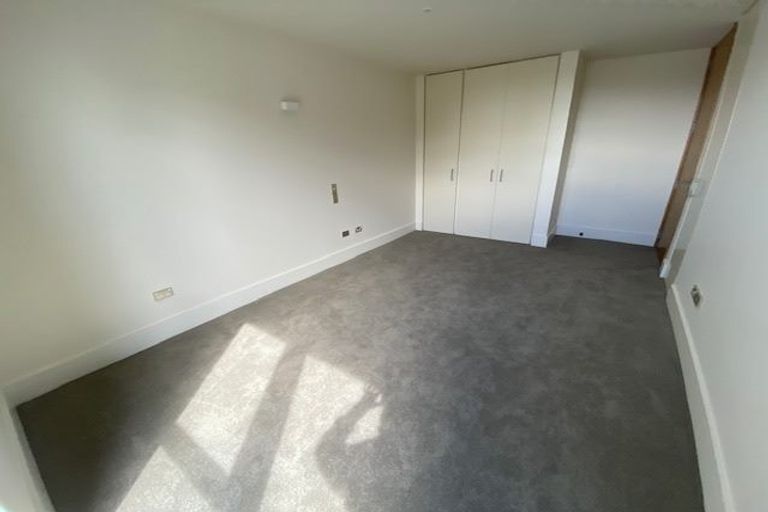 Photo of property in 5/308 Oriental Parade, Oriental Bay, Wellington, 6011