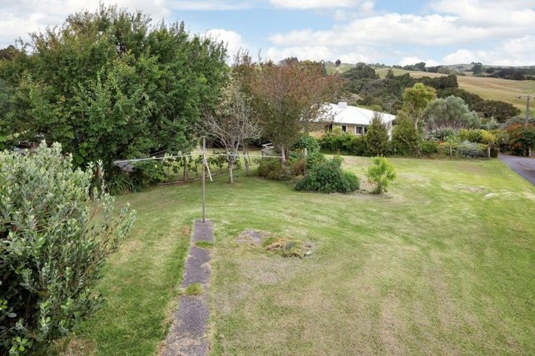 Photo of property in 109 Hurndall Street East, Maungaturoto, 0520