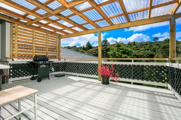 Photo of property in 1/48 Spinella Drive, Bayview, Auckland, 0629