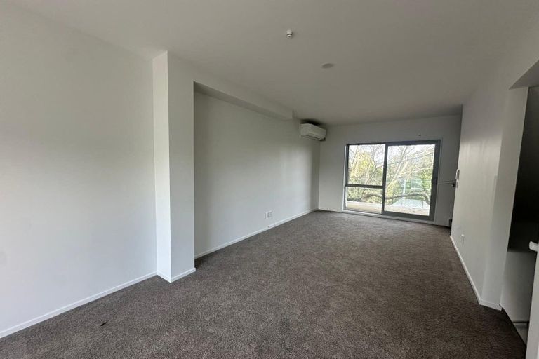 Photo of property in 55a Edmonton Road, Henderson, Auckland, 0612