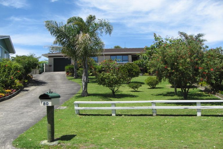 Photo of property in 80 Torkar Road, Clarks Beach, 2122