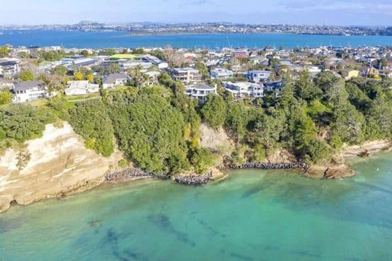 Photo of property in 126b Clovelly Road, Bucklands Beach, Auckland, 2012
