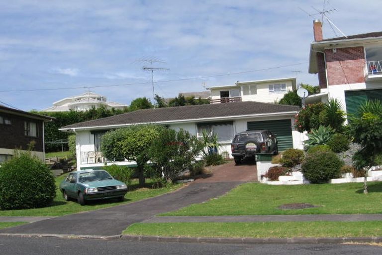 Photo of property in 1/7 Willis Street, Torbay, Auckland, 0630