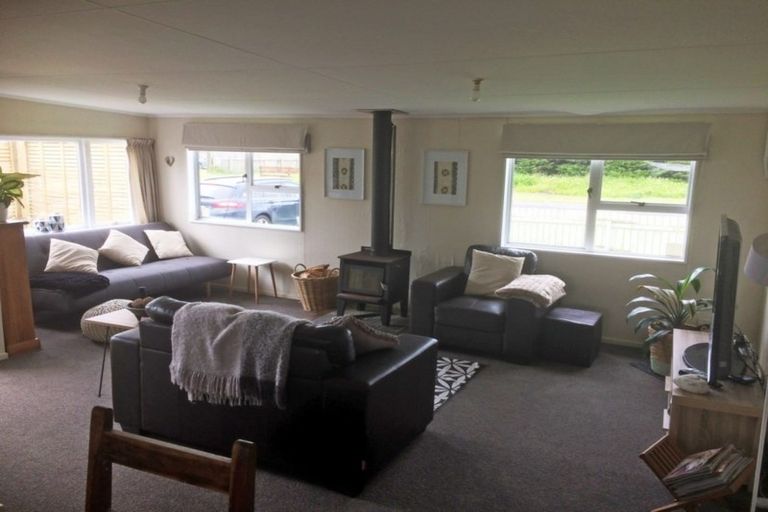 Photo of property in 8 Kauwhata Street, Himatangi Beach, Foxton, 4891