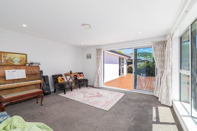 Photo of property in 58 Bradwell Crescent, Halswell, Christchurch, 8025