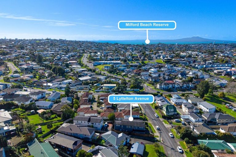Photo of property in 5 Lyttelton Avenue, Forrest Hill, Auckland, 0620