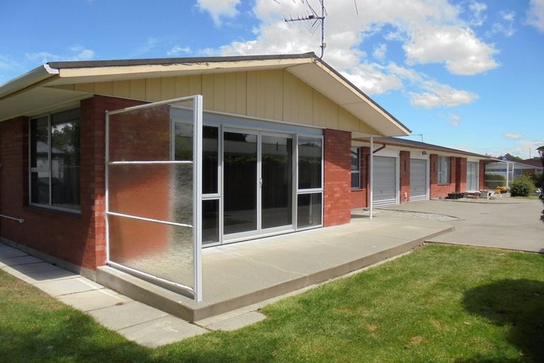 Photo of property in 2/31 Guinness Crescent, Ilam, Christchurch, 8041