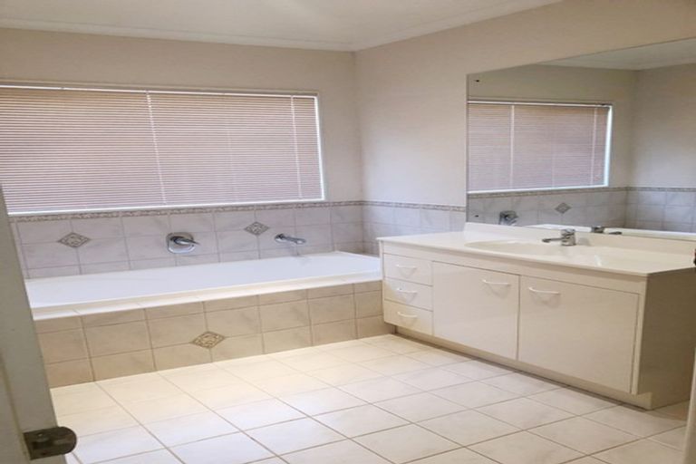 Photo of property in 3 Belsera Court, Northpark, Auckland, 2013