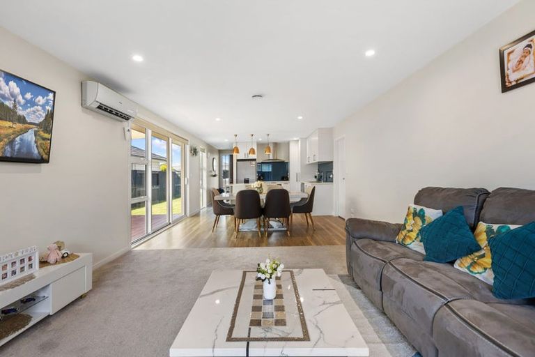 Photo of property in 14 Piata Street, Papamoa Beach, Papamoa, 3118