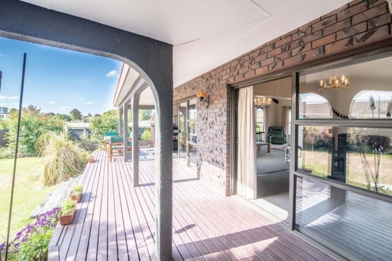 Photo of property in 10 Ruddenklau Lane, Bishopdale, Christchurch, 8053