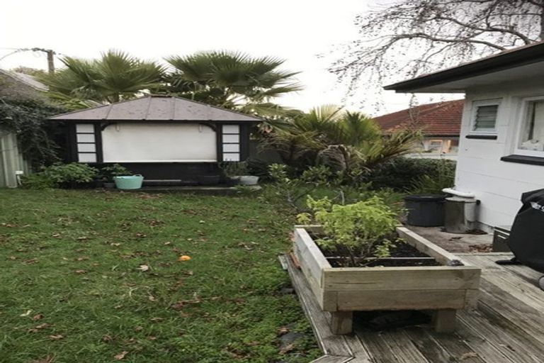 Photo of property in 1/134 Nile Road, Milford, Auckland, 0620