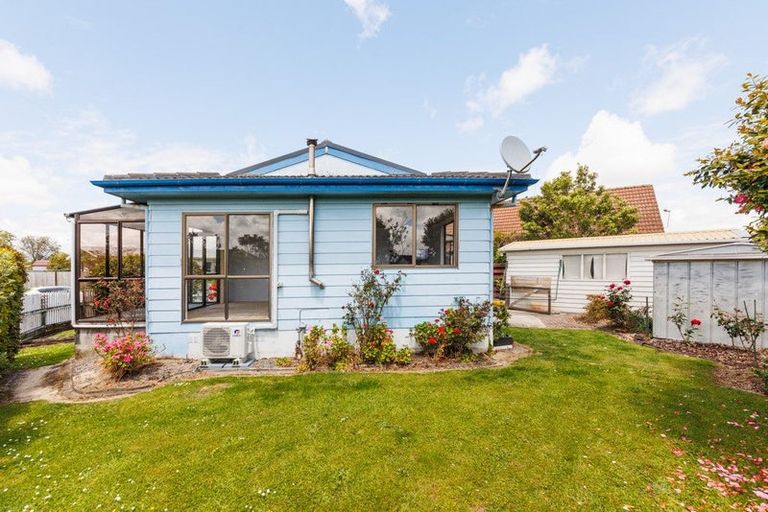 Photo of property in 17 Jupiter Street, Milson, Palmerston North, 4414