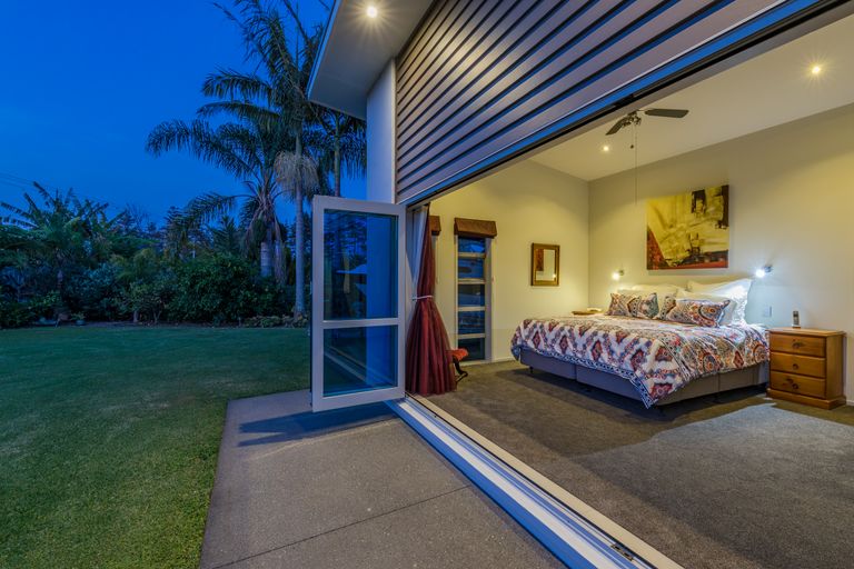 Photo of property in 1 Kotare Heights, Kerikeri, 0230