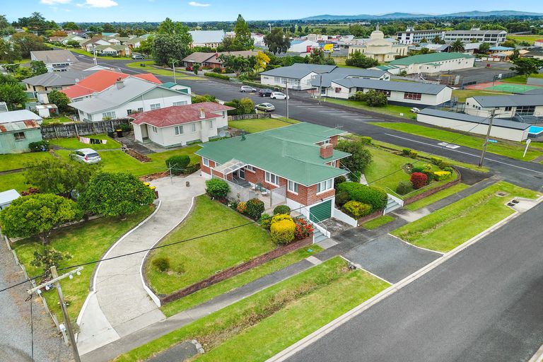 Photo of property in 11 Brick Street, Te Aroha, 3320