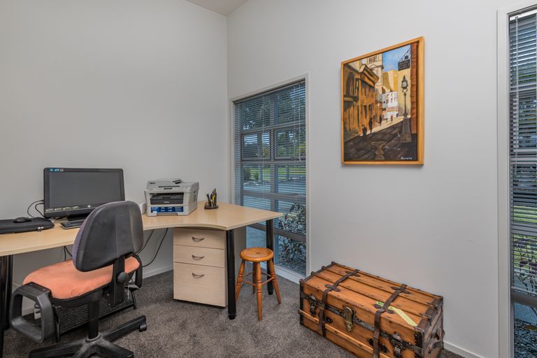 Photo of property in 1 Kotare Heights, Kerikeri, 0230