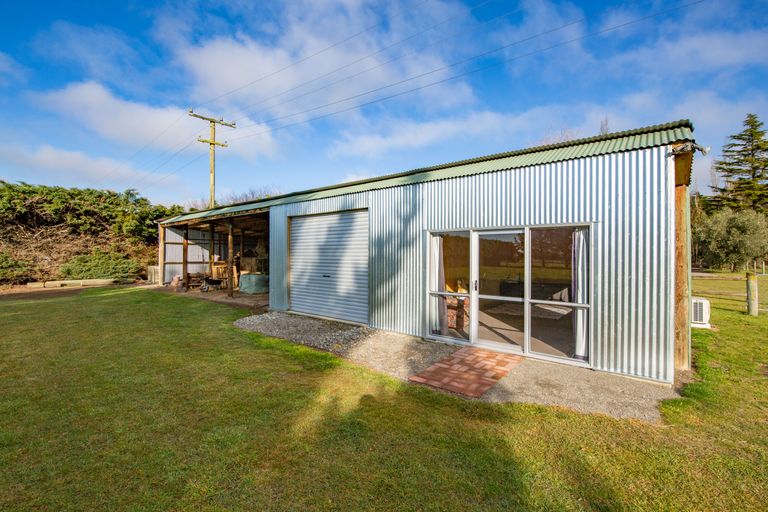 Photo of property in 974 Wolffs Road, West Eyreton, Rangiora, 7476