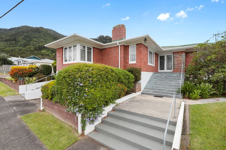 Photo of property in 11 Brick Street, Te Aroha, 3320