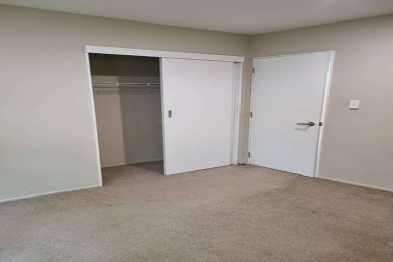 Photo of property in 118a Parkvale Road, Karori, Wellington, 6012