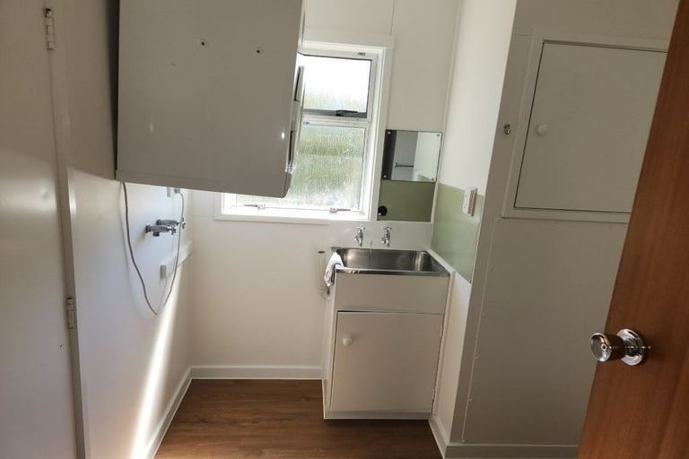 Photo of property in 7 Ruru Street, Waikanae, 5036